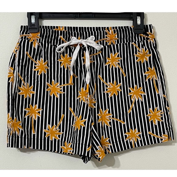 Palm tree black shorts - Picture 2 of 2